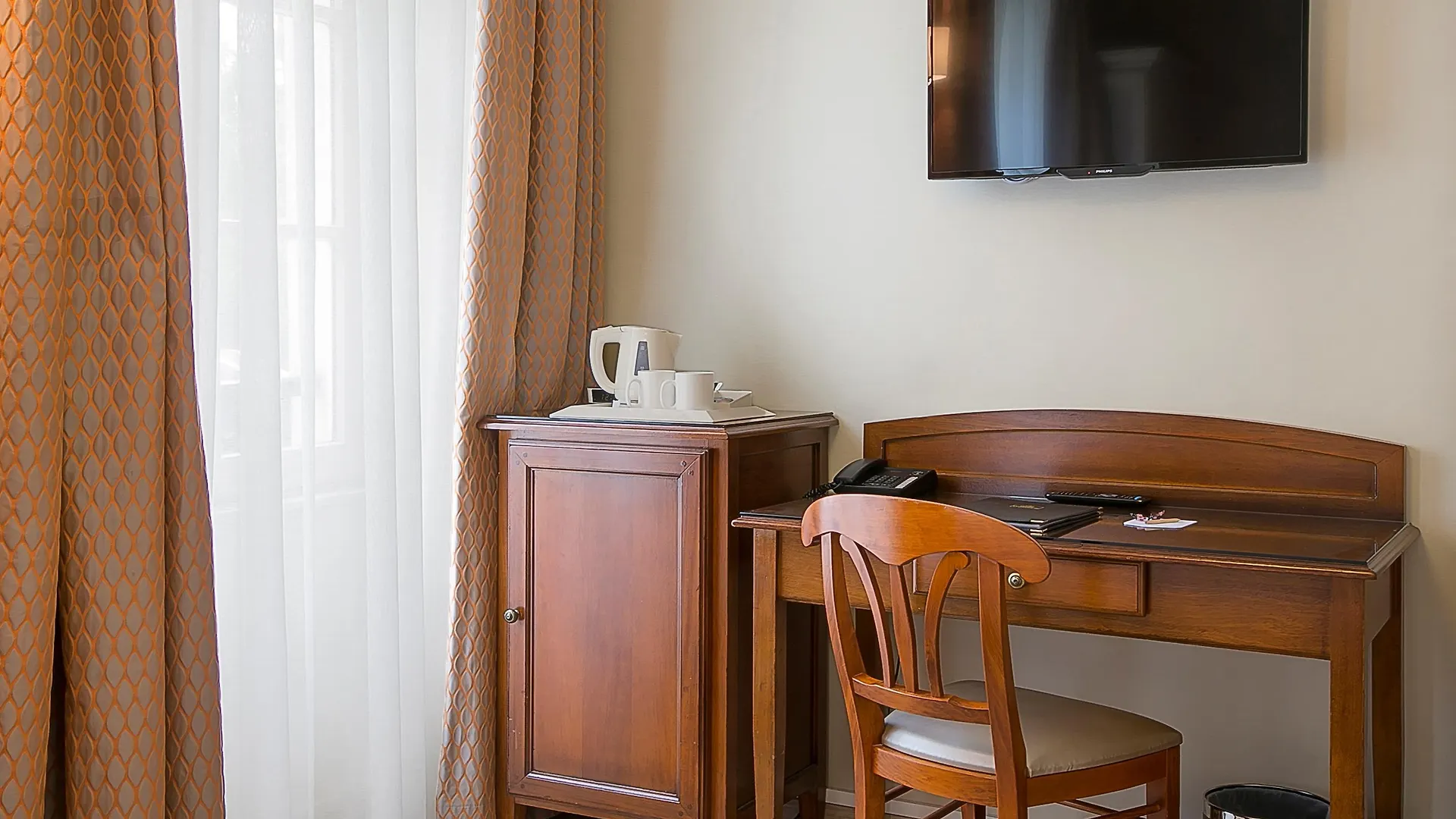 Hotel Western Au Trocadero