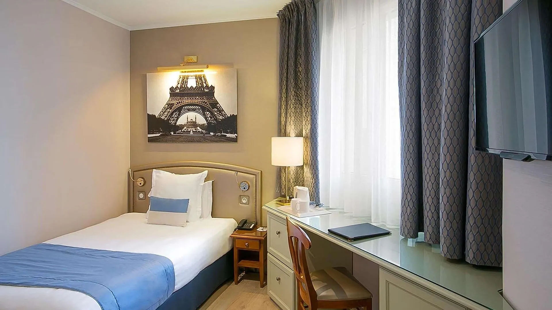 Western Au Trocadero Paříž
